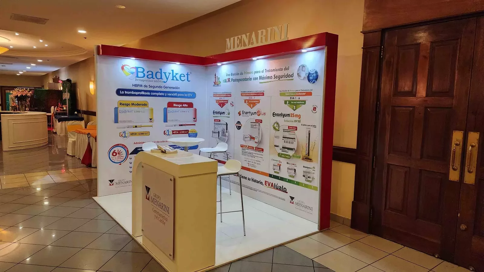 stand-en-L-menarini