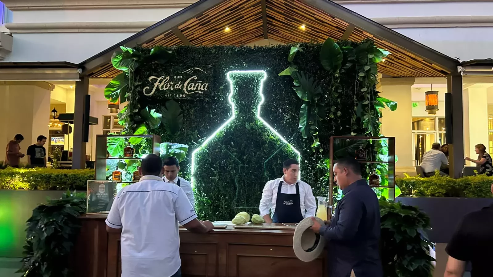 backing-eco-natural-flor-de-caña-sustainable-cocktail-challenge
